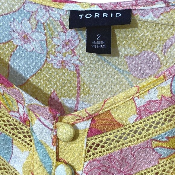 TORRID Plus Size 1X Baby Doll Top Yellow floral Ruffle Blouse - Picture 9 of 11